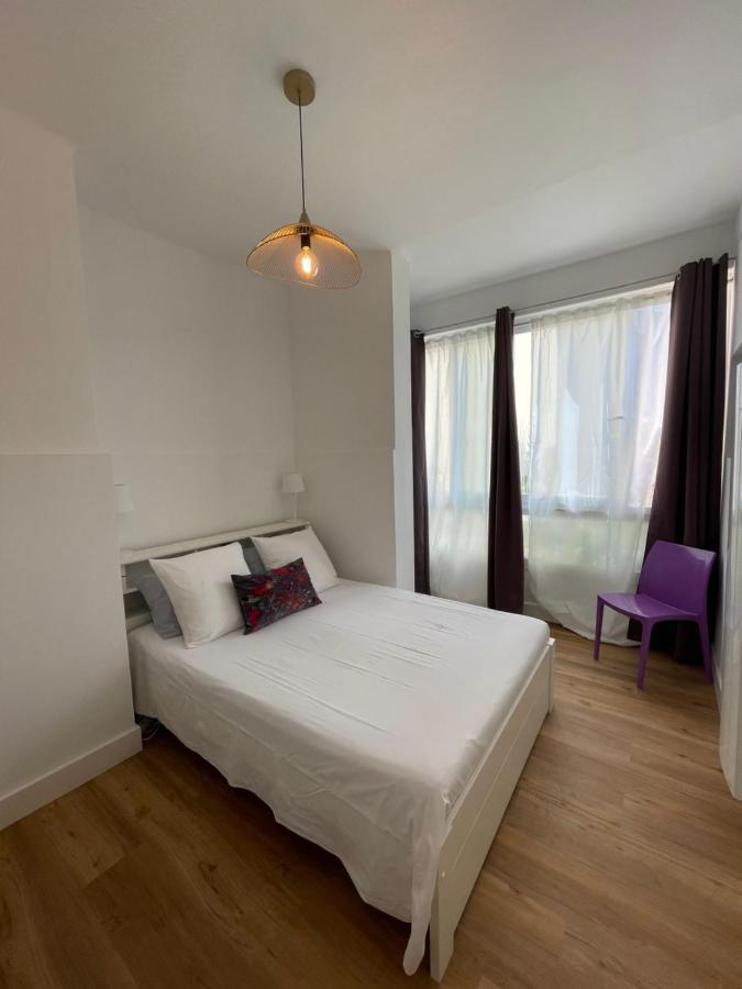 Neuf, 2 Chambres, Climatise, Route Des Sanguinaires * Ajaccio (Corsica)