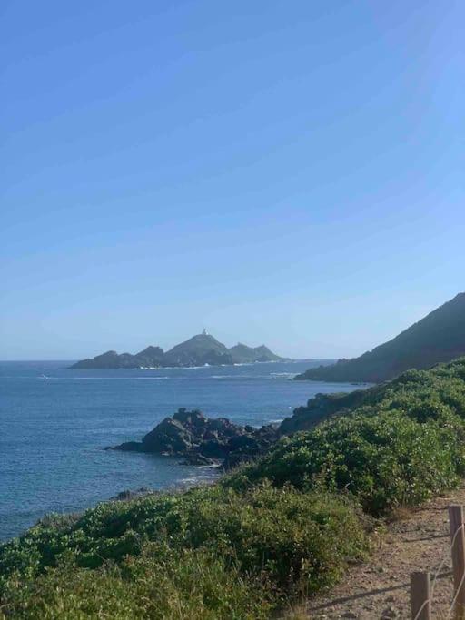 Neuf, 2 Chambres, Climatise, Route Des Sanguinaires Ajaccio (Corsica)